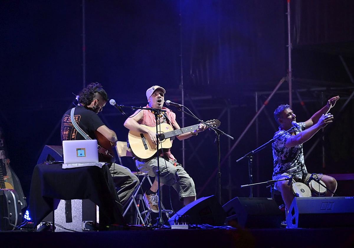 Así fue el concierto de Manu Chao en el Alcazaba Festival de Badajoz