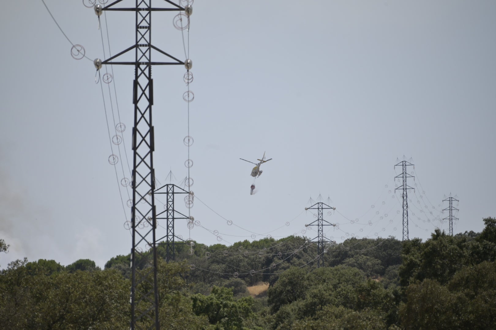 Fotos | Este es el fuego que quema Tres Arroyos por segundo día consecutivo