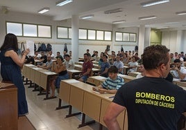 Inicio de los exámenes de acceso al cuerpo de bomberos del SEPEI.