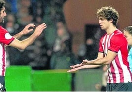 Juan Artola en su debut con el Athletic como sustituto de Raúl García en un partido de Copa.