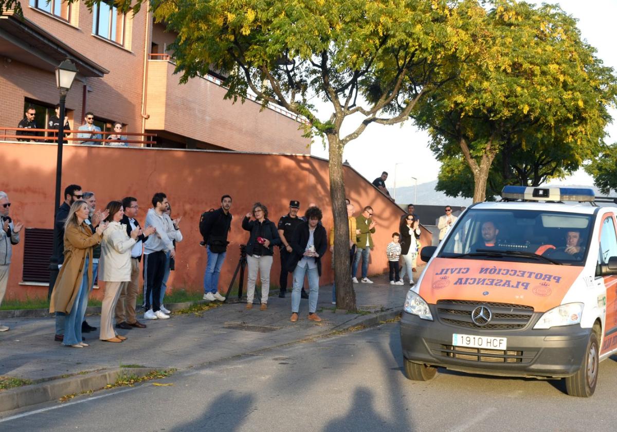 Mercedes Viano de Protección Civil, clasificado como turismo, matriculado en el año 2011.