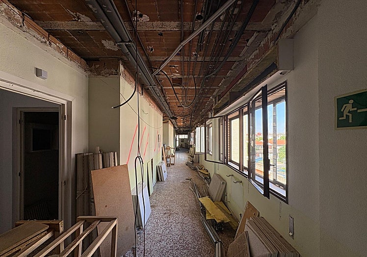 Inicio de las obras en la tercera planta de la residencia Cervantes.