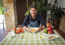 Florencio Monje, con el plato que ha preparado.