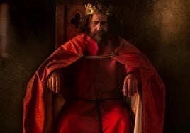 El desvanecimiento del protagonista de 'Alfonso X, la última cantiga' suspende la representación en Alcántara