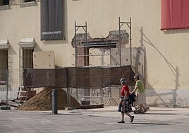 Imagen de una de las puertas que se está abriendo en San Atón.