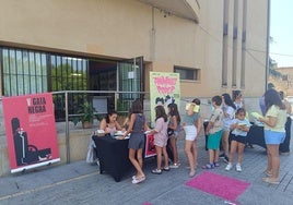 El V Festival 'Gata Negra' llena las calles de Moraleja del mejor género policiaco
