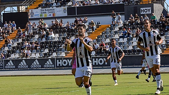 El Badajoz sigue sin poder inscribir jugadores