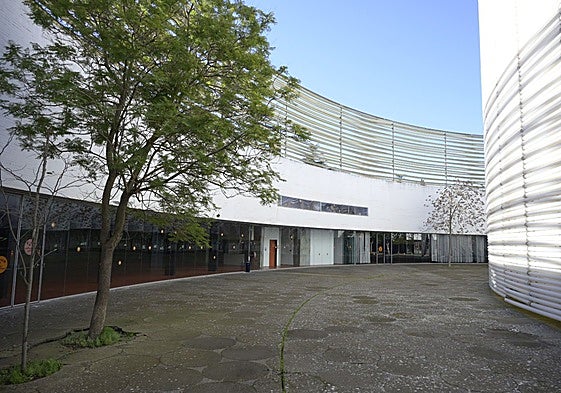 Interior del Palacio de Congresos donde irá ubicado el centro de salud.