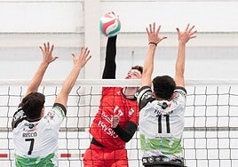 Fran Muñoz, en un partido en el que se enfrentó al CV Almendralejo.