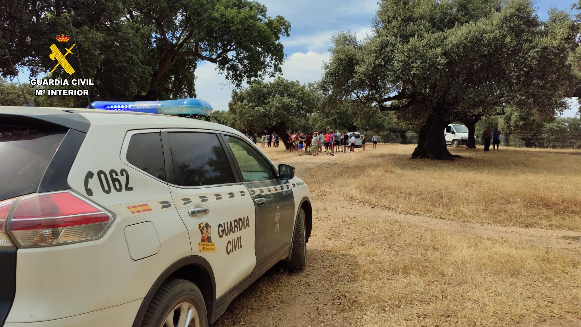 La Guardia civil colabora en el dispositivo desplegado en la zona