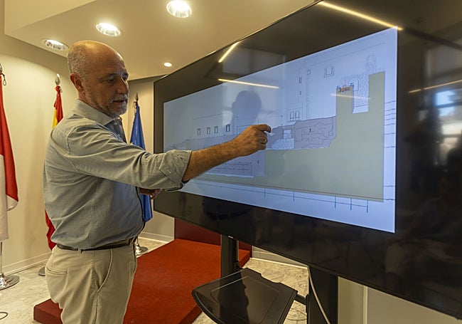 El concejal Tirso Leal, este jueves durante la presentación de la intervención.