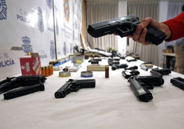 La investigación apunta a que robaron las pistolas de Alburquerque para venderlas en el mercado negro