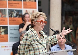 Fotos | Así ha sido la presentación de la obra de teatro Las Troyanas