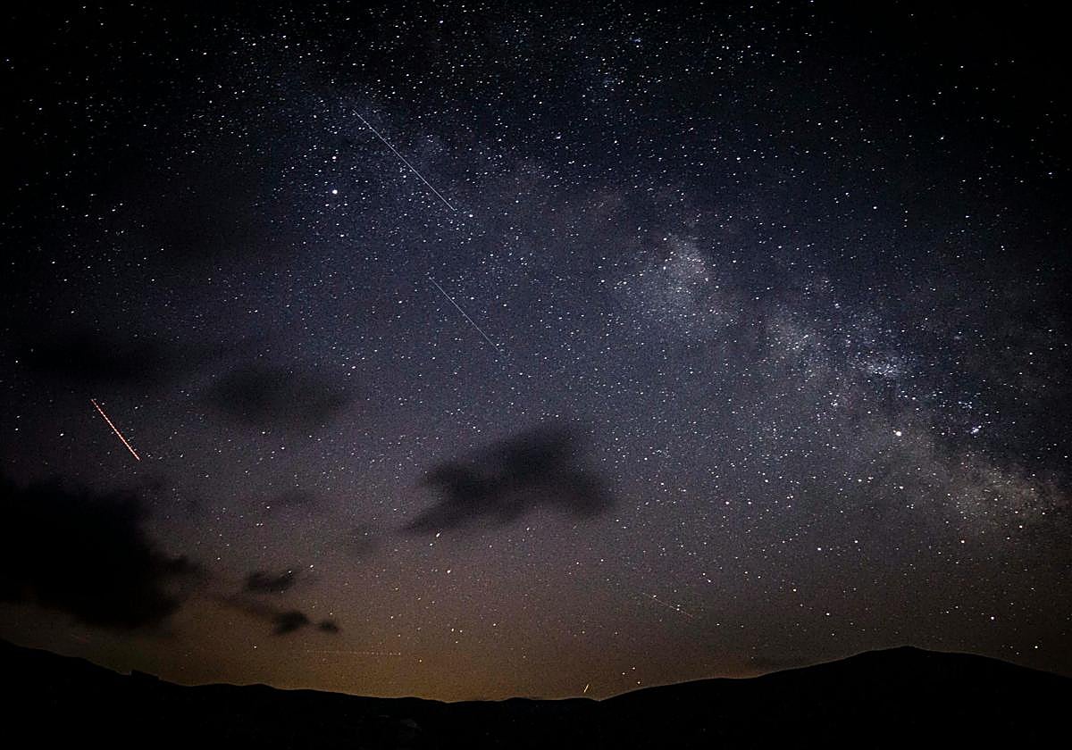 Perseidas 2025: cuándo y cómo ver hoy la lluvia de estrellas más esperada del año