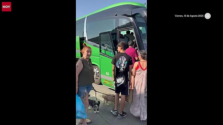 Un regreso agridulce para los evacuados por el incendio que se originó en Jarilla