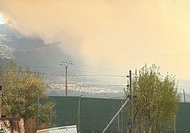 Casas del Monte, al fondo de la imagen.