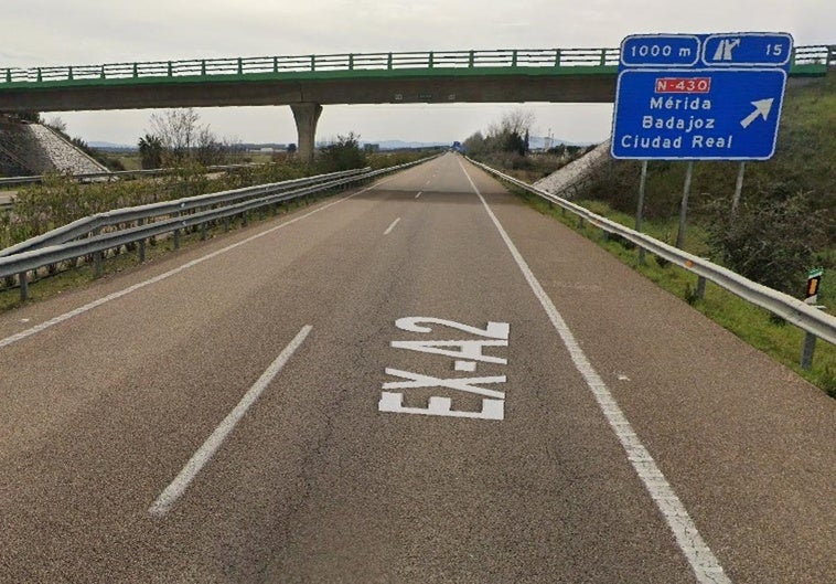 Dos mujeres atropelladas en Cadalso y un hombre herido en un choque en la EX-A2