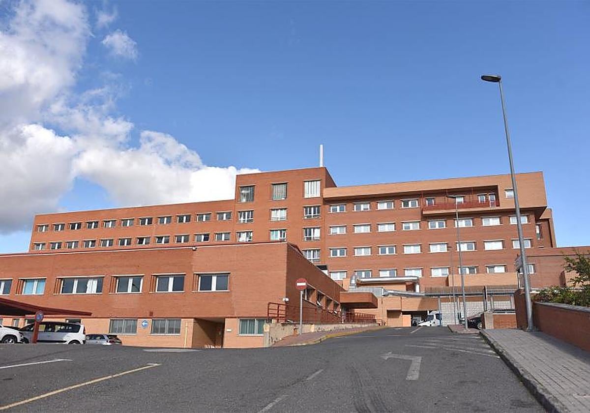 Un joven de 24 años, corneado por asta de toro en Navas del Madroño