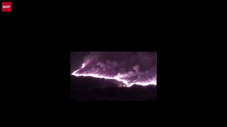 Así avanzó este domingo por la noche el fuego de Jarilla