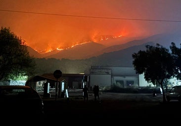 Orden de evacuación de casas diseminadas en Navaconcejo, Cabezuela, Jerte y Tornavacas por el fuego de Jarilla