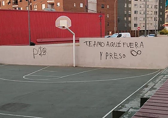 Pintadas en el parque de San Fernando.