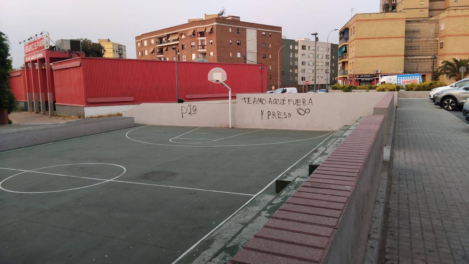 Pintadas en el parque de San Fernando.