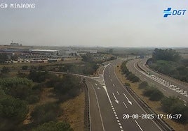 Autovía A-5 a la altura del kilómetro 294, donde ha sido cortada la circulación.