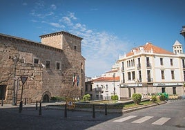 Cruce de la calle Romero Leal y Plaza del Rastro.