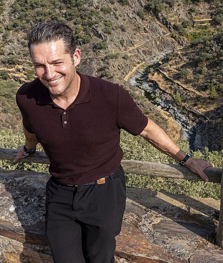 Imagen secundaria 2 - Manu Tenorio inaugura &#039;Las Hurdes Verdes&#039; para mostrar que la comarca sigue siendo un paraíso tras el incendio