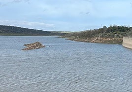 Embalse de Alange, de donde se abastece la ciudad de Mérida.