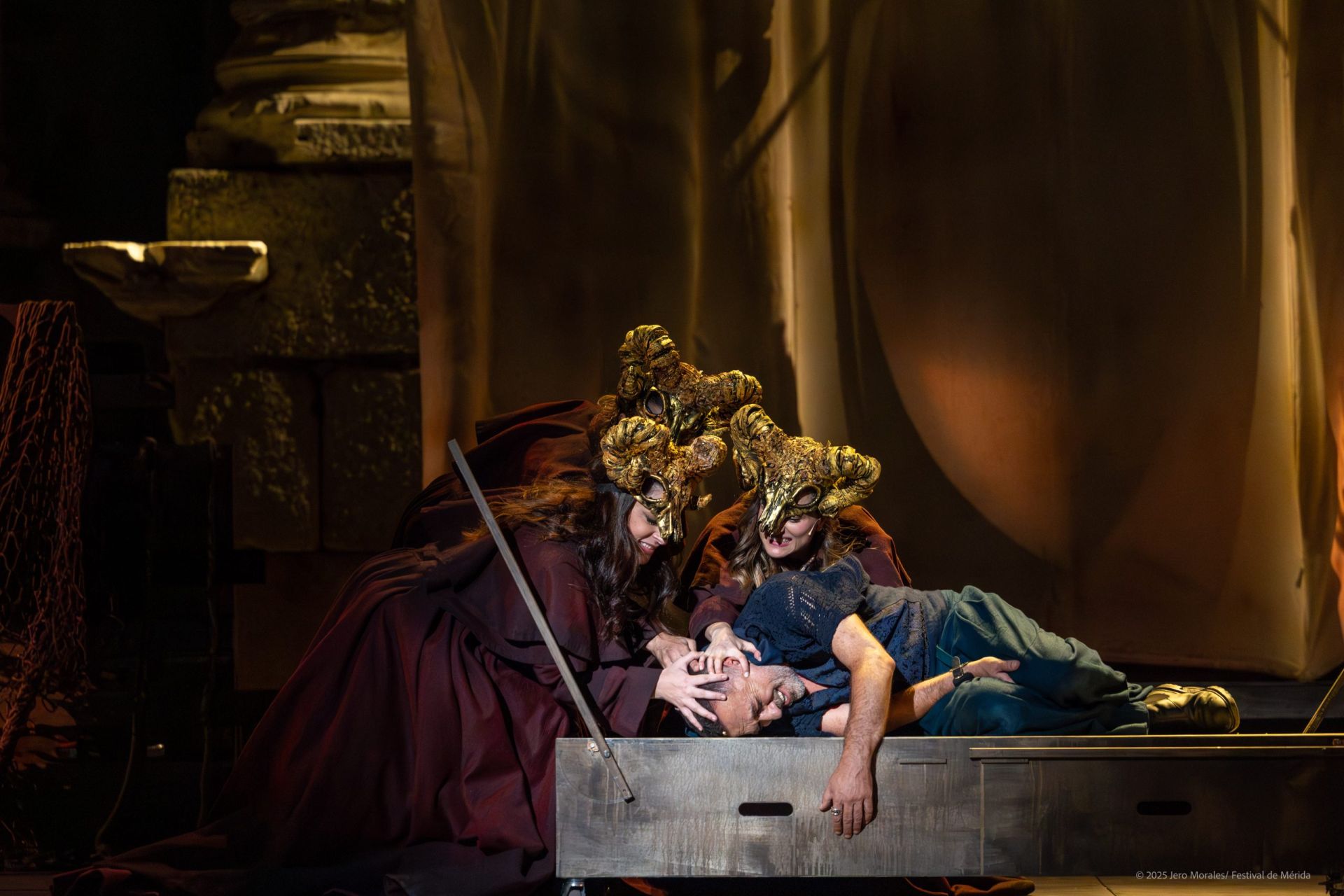 Las mejores imágenes de la obra de teatro &#039;Jasón y las furias&#039;