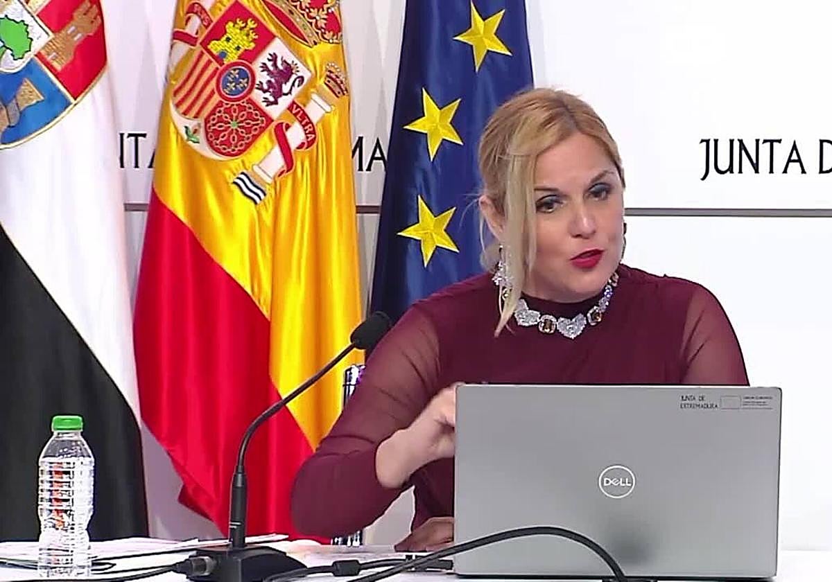 La portavoz regional, Elena Manzano.