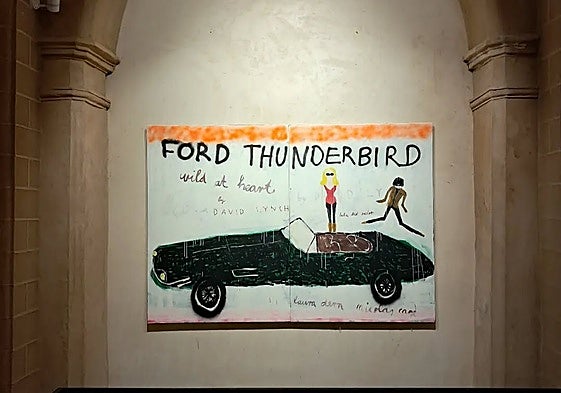 Una de las obras de la artista ya colgadas en el Espacio Cultural Santa Catalina.