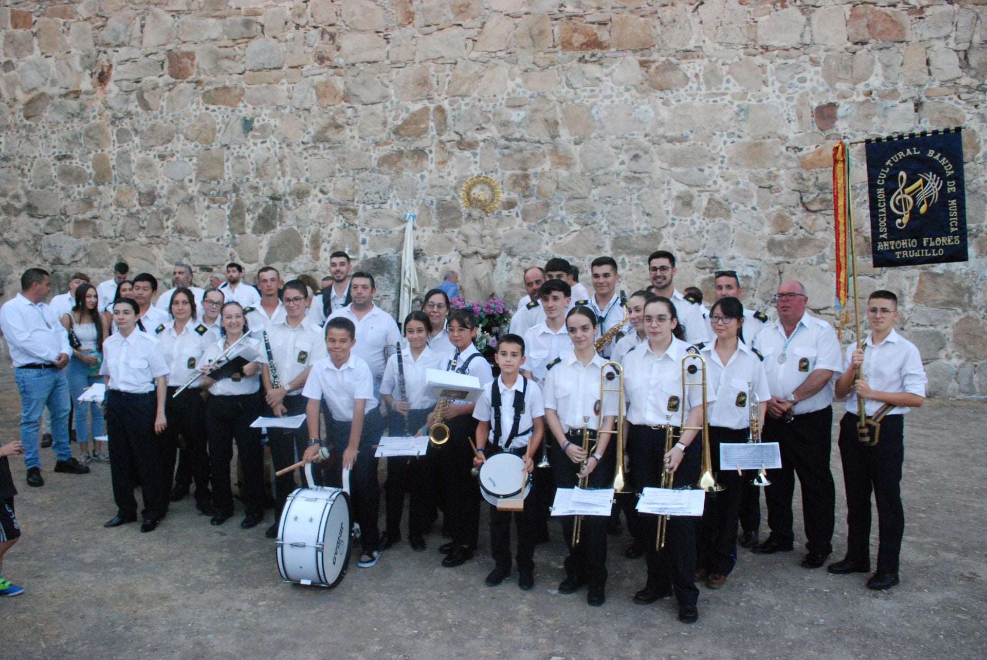 La bajada de la Patrona a la iglesia de San Martín en imágenes
