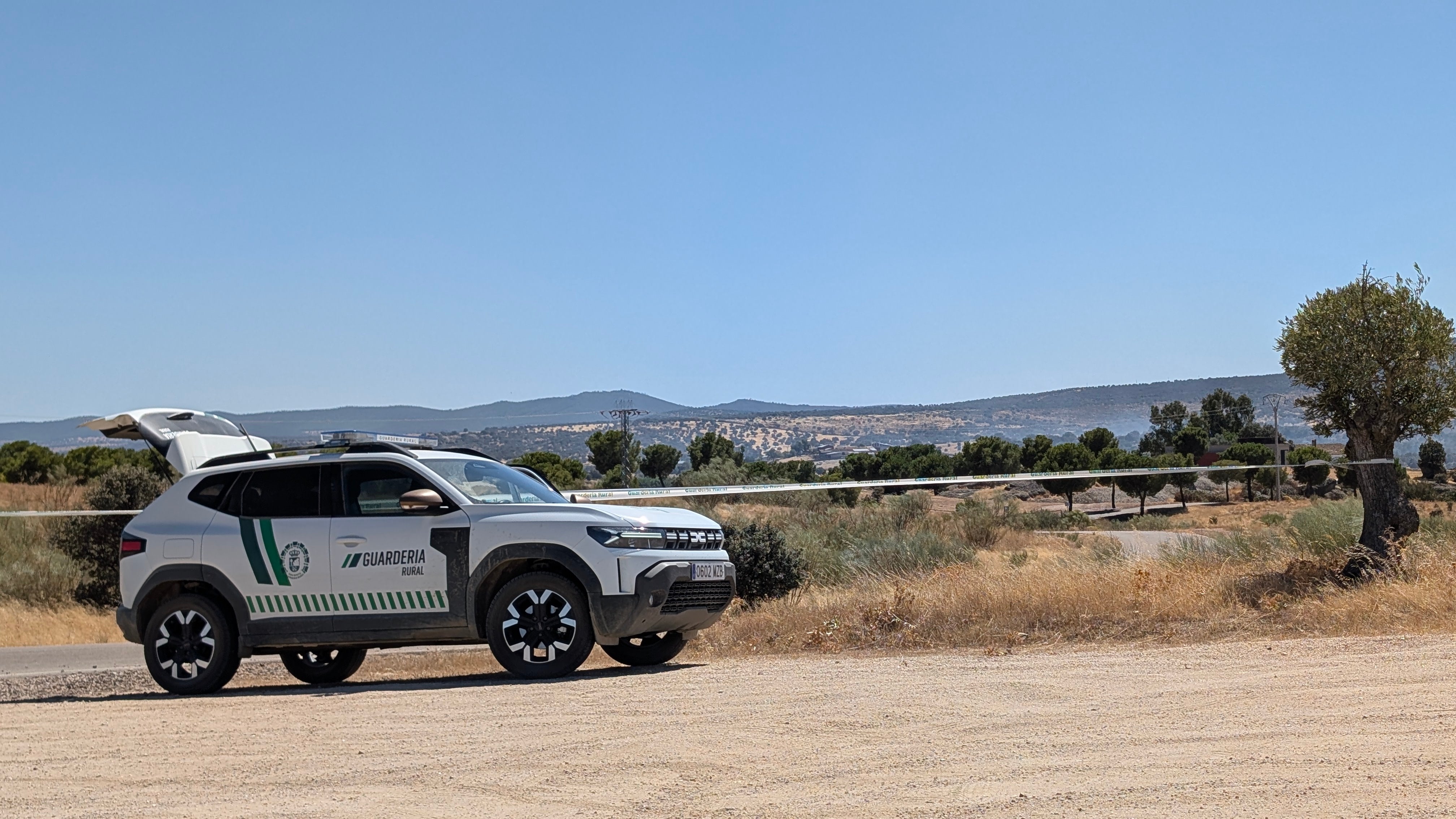 El incendio forestal de Don Benito, en imágenes