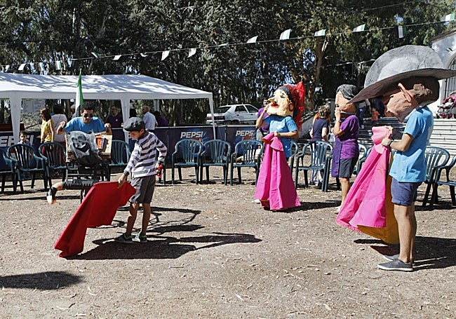Imagen de una edición pasada de las fiestas organizadas en el Paseo Alto.