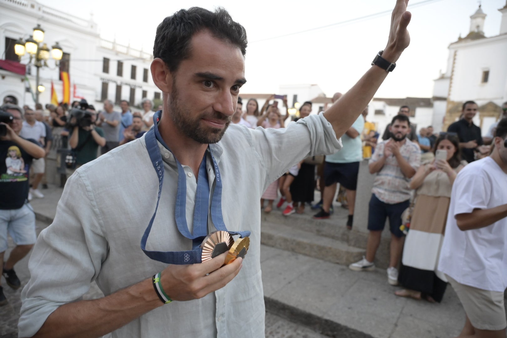 ¿Cómo se llama el atleta llerenense conocido por su participación en los Juegos Olímpicos?