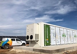 Sistema de almacenamiento de baterías en una planta de Iberdrola.