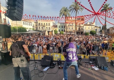 Cientos de personas celebran la Feria de Mérida en un día que tardó en despegar