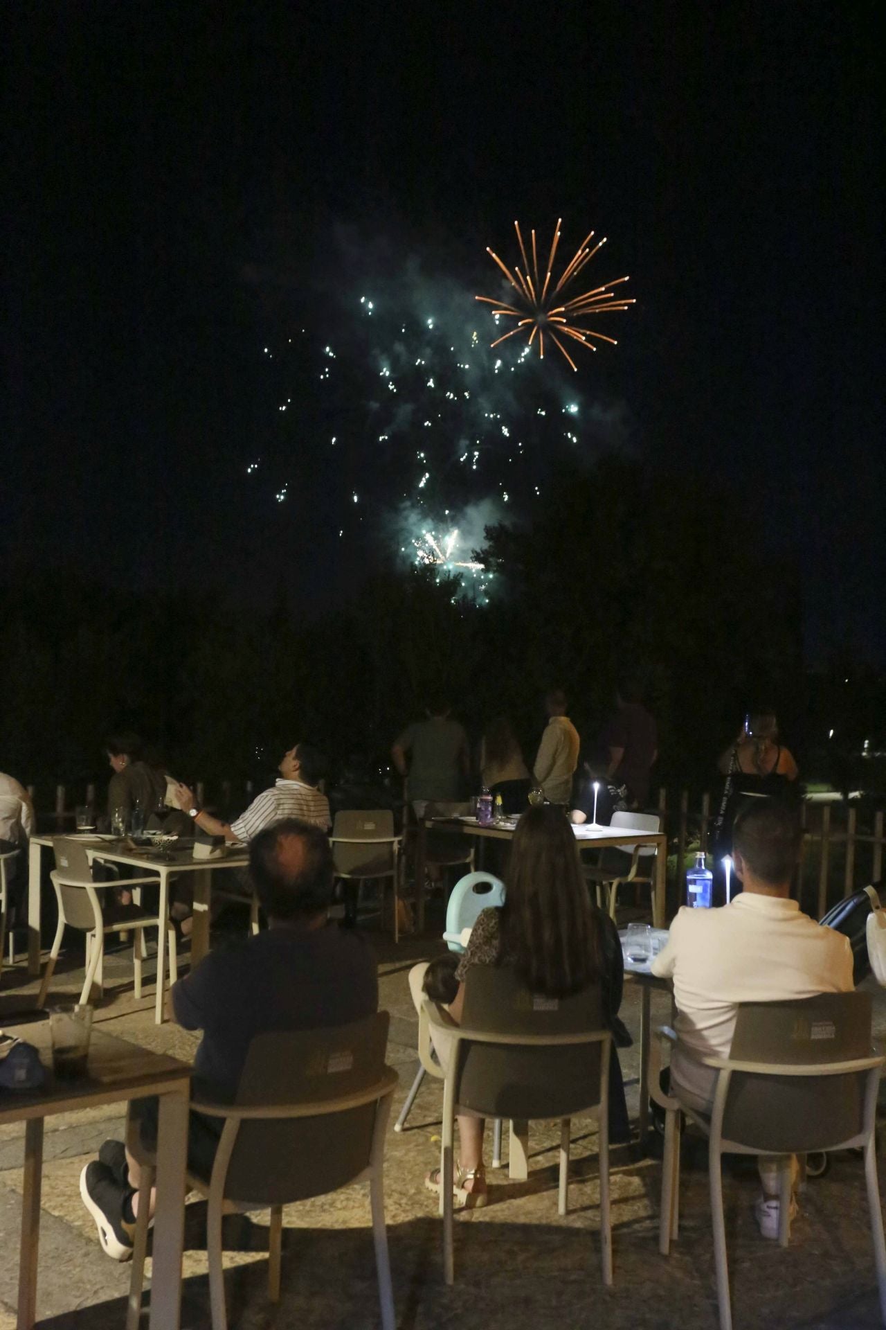 Fuegos artificiales para despedir la Feria de Mérida