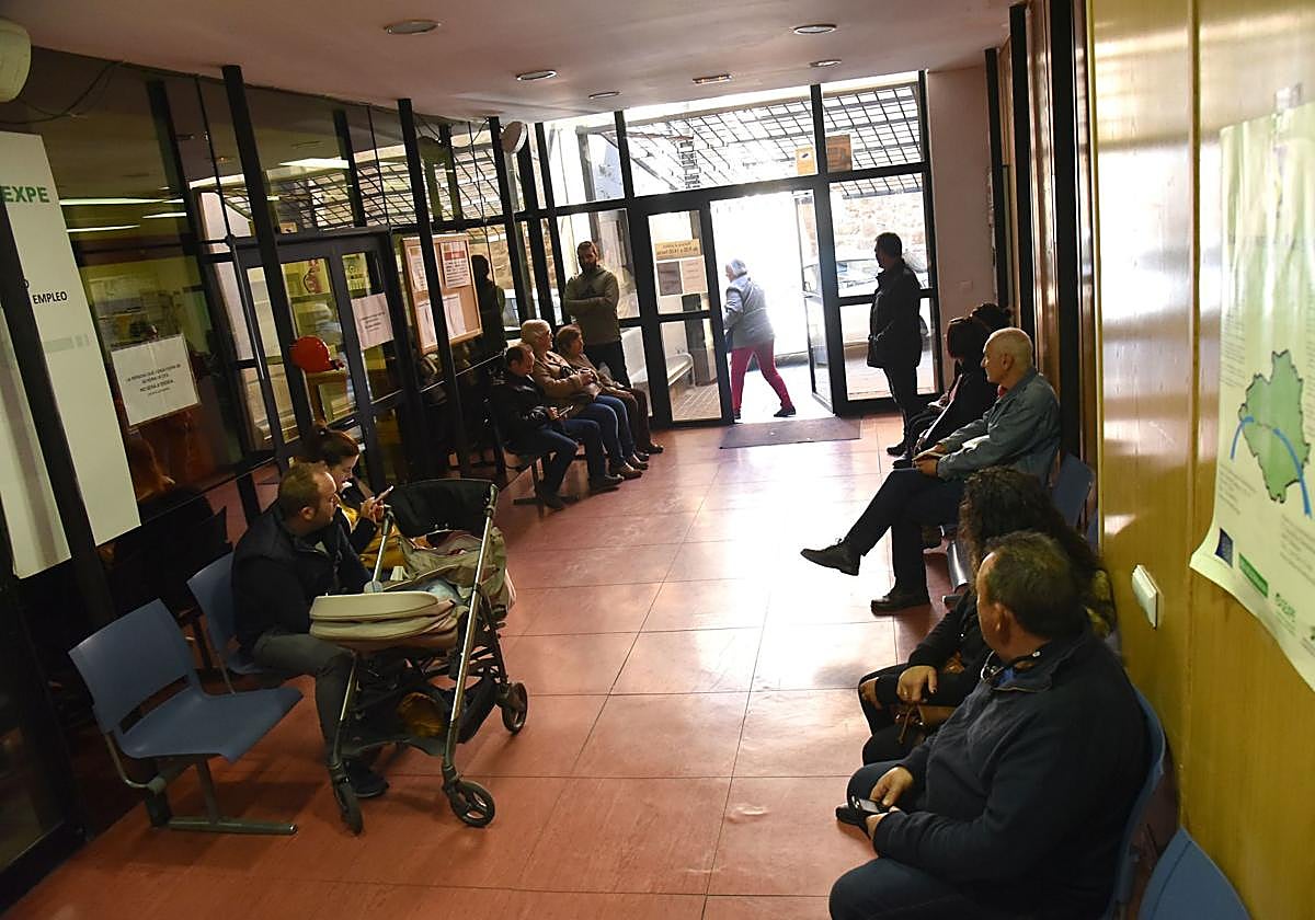 La oficina del Sexpe ha aumentado en 97 el número de personas desempleadas durante agosto.