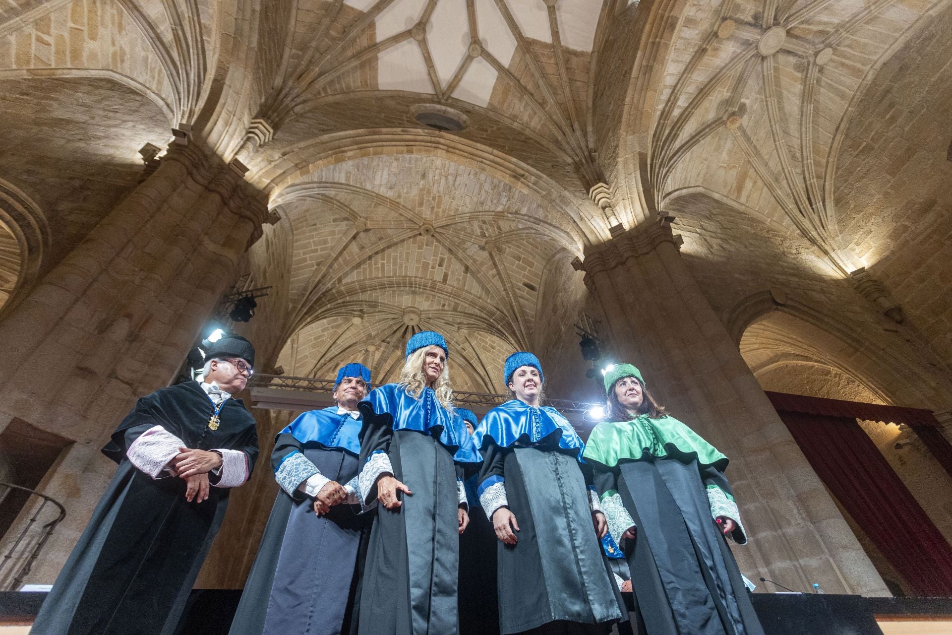 La apertura del curso académico 2025/26 de la UEx, en imágenes