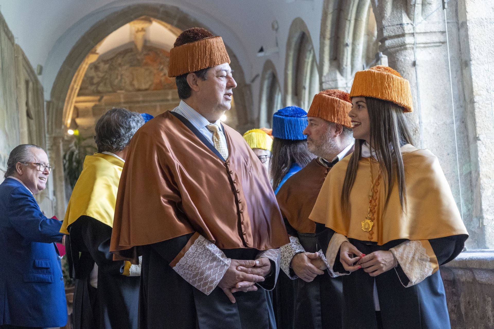 La apertura del curso académico 2025/26 de la UEx, en imágenes