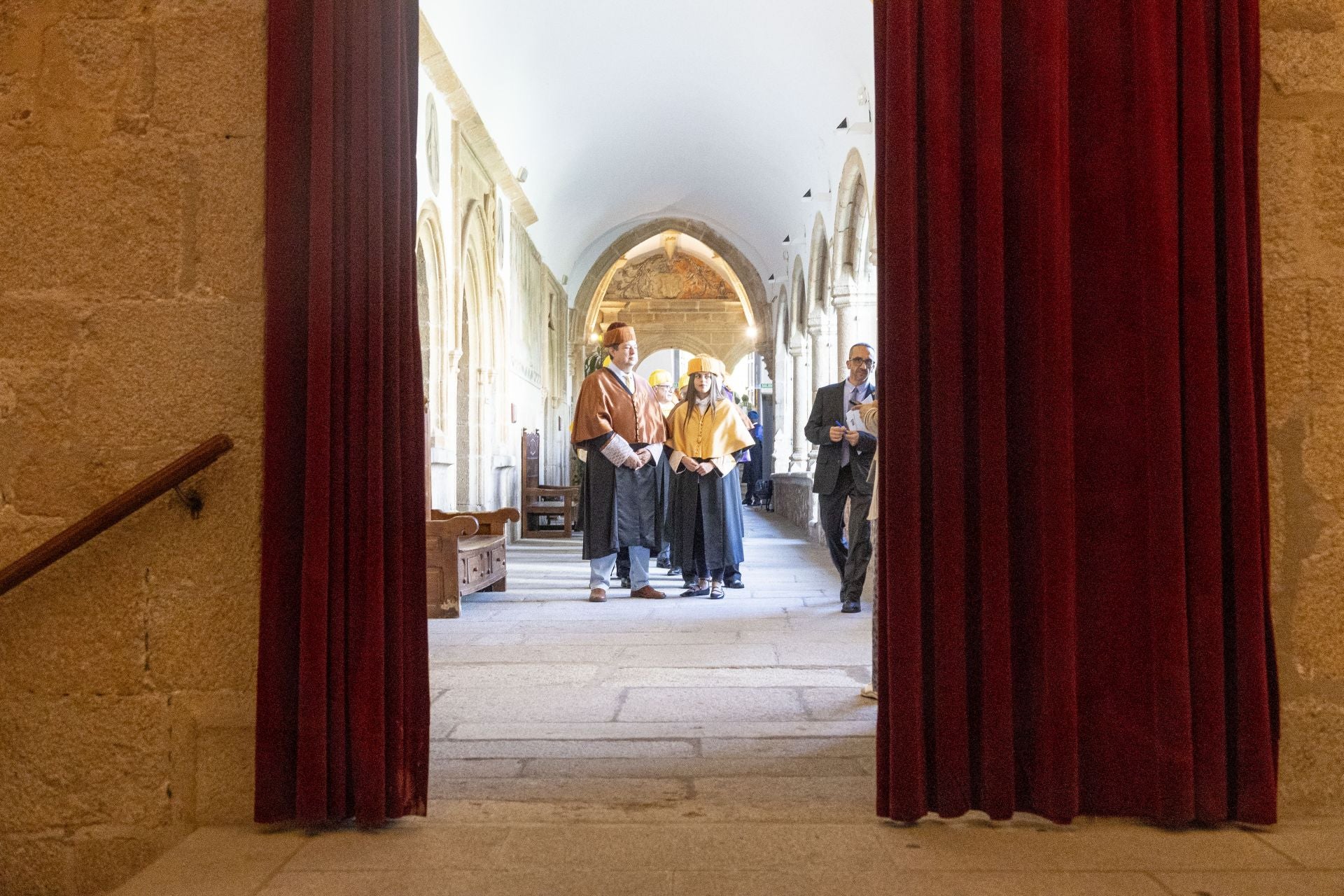 La apertura del curso académico 2025/26 de la UEx, en imágenes