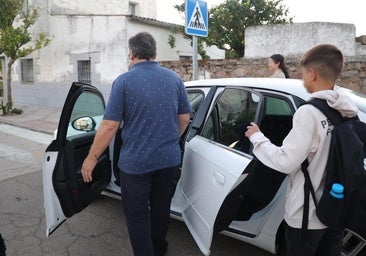 Fotos | Alumnos se quedan sin transporte escolar
