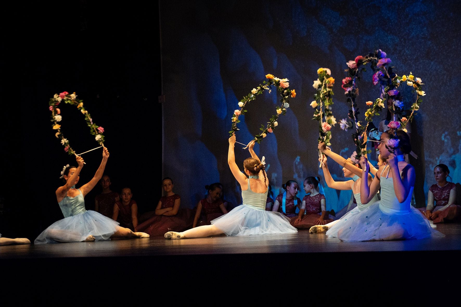Alumnas de la Escuela de Danza de Plasencia realizan una exhibición de baile