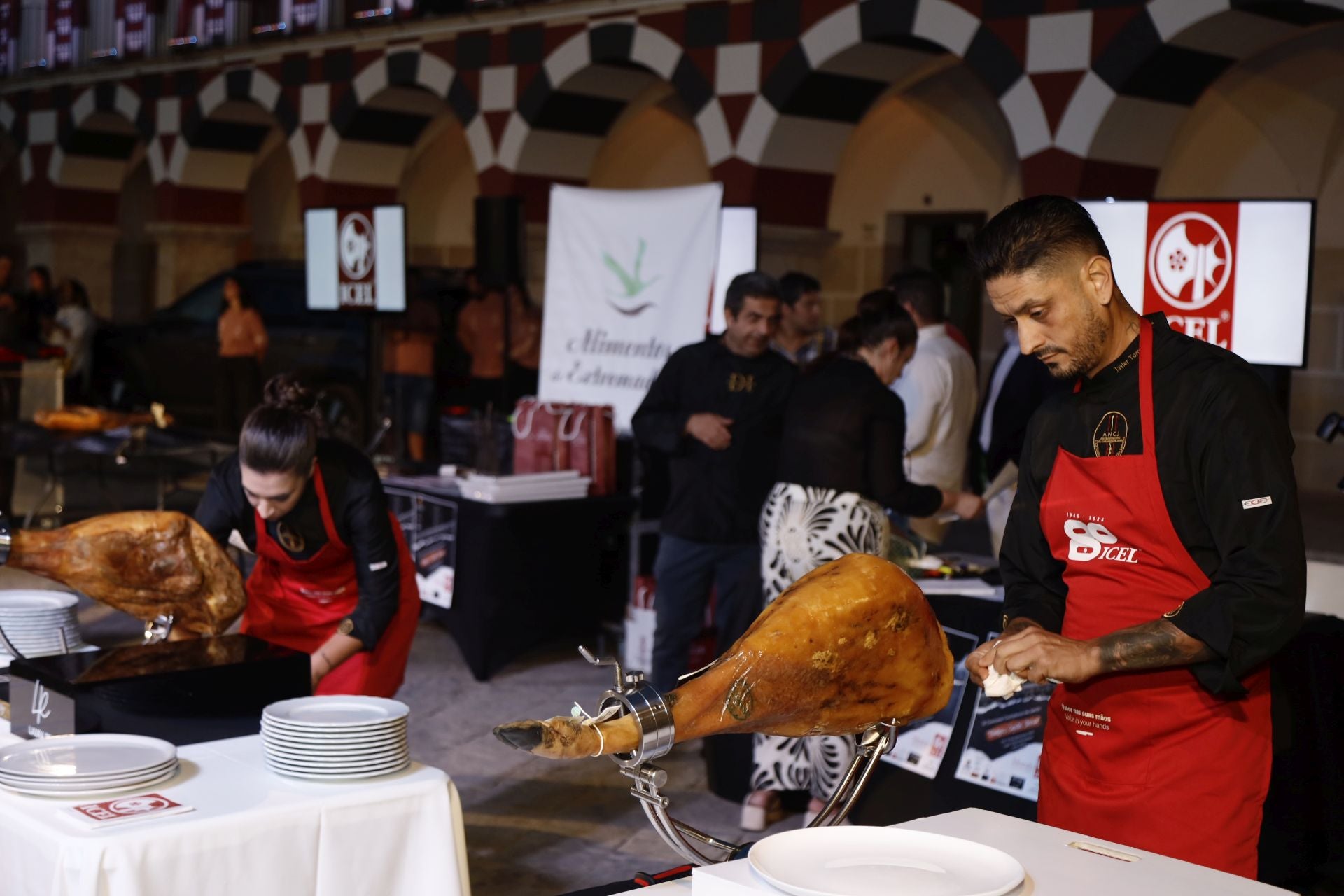 El concurso de cortadores de Badajoz, en imágenes