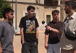 El Intermedio visita Casas de Don Pedro y se rinde ante el grupo extremeño Sanguijuelas del Guadiana