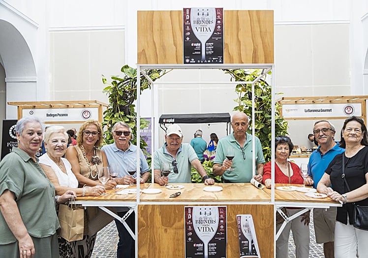 Grupo de pacenses apoyan la cata solidaria de Mi Princesa Rett.