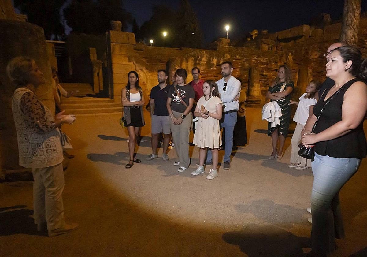 Las mejores imágenes de la Noche del Patrimonio en Mérida y Cáceres